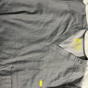 New W/o Tags Figs Scrubs Mens Medium Top Heather Grey. top only